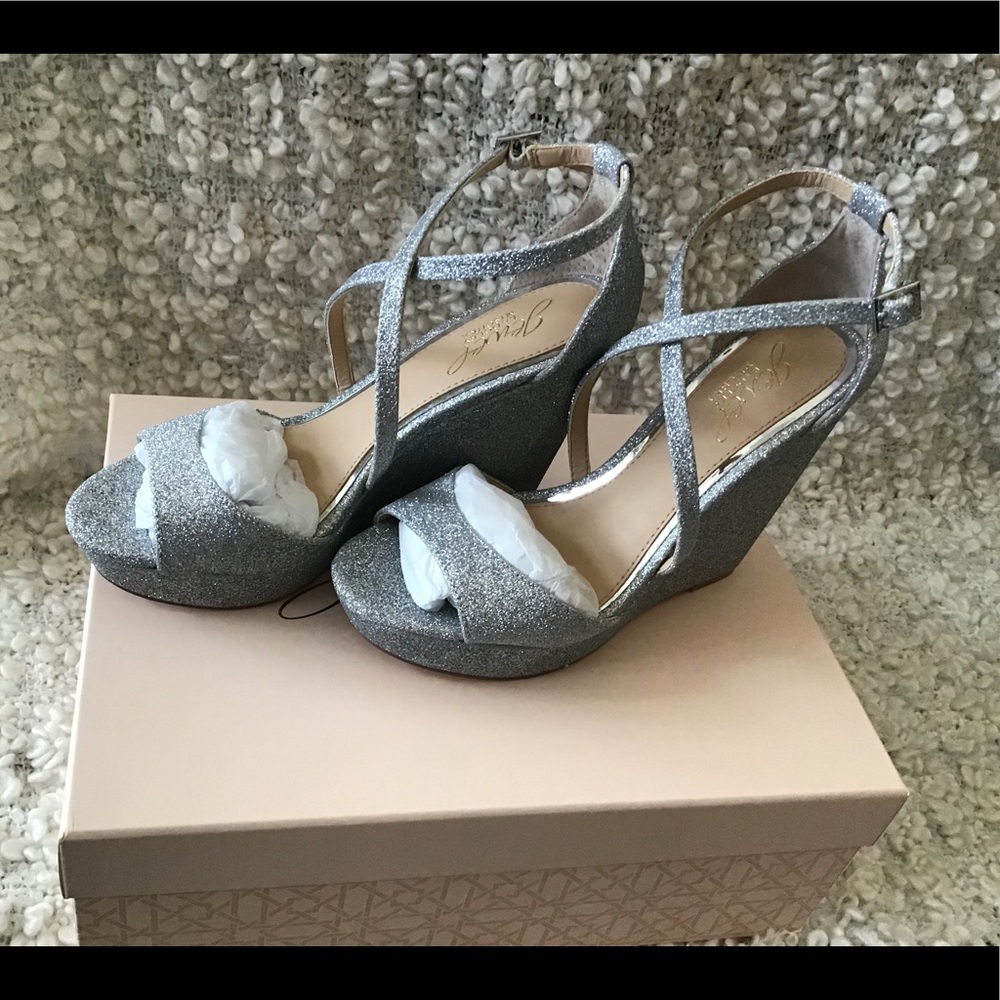 Brand new Bradgley Mischka silver shimmer wedges